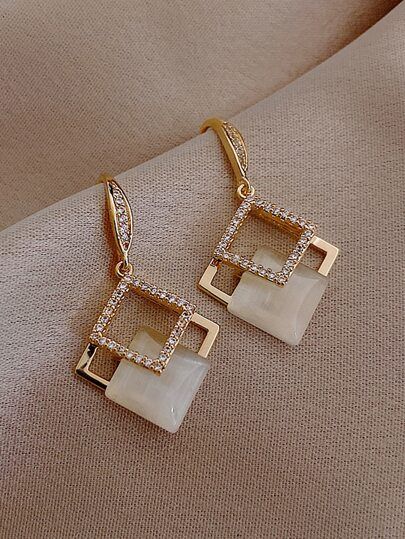 gold earrings for women